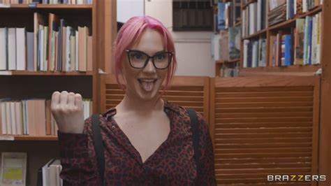 leaky librarian & the panty obsession|BrazzersExxtra